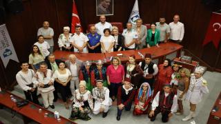 Başkan Hürriyet, Pişmaniye festivali için kentimize gelen bando ve halk dansları grup liderlerini ağırladı