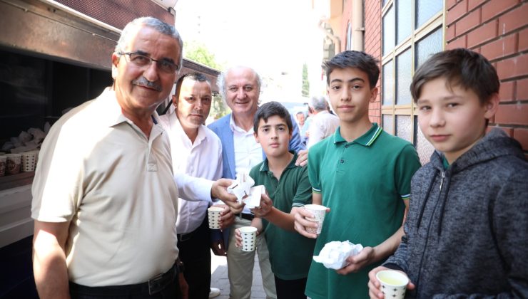 İzmit Belediyesi Cuma Namazı sonrası   Mimar Sinan Camii cemaati ile buluştu 