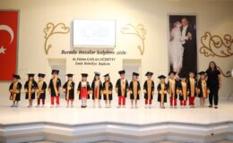 Çınar Çocuk Evinin minikleri coşkuyla mezuniyetlerini kutladı