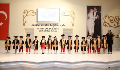Çınar Çocuk Evinin minikleri coşkuyla mezuniyetlerini kutladı