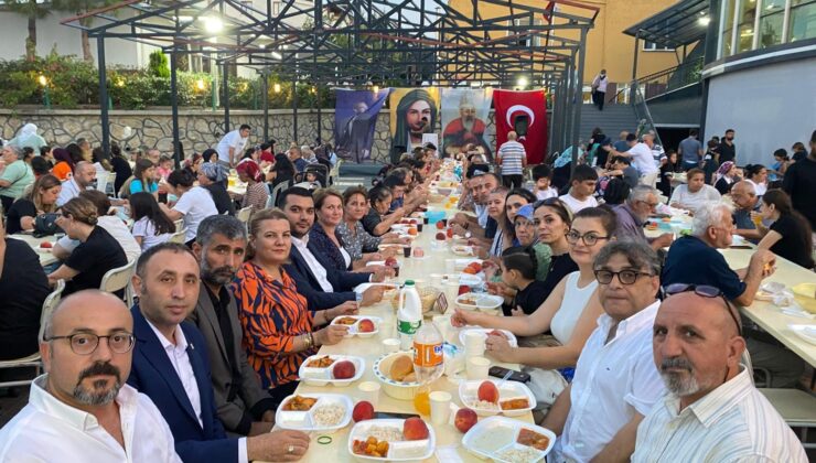 Başkan Hürriyet, Darıca Cemevi’nde iftar programına katıldı