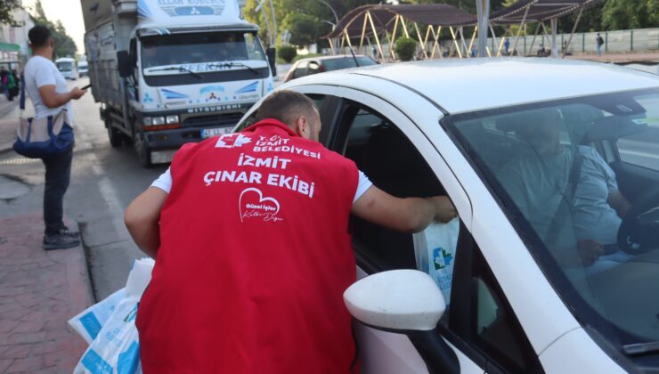 İzmit belediyesi her hafta geleneği bozmadan  işçilere “Hayırlı İşler” dilemeyi sürdürüyor