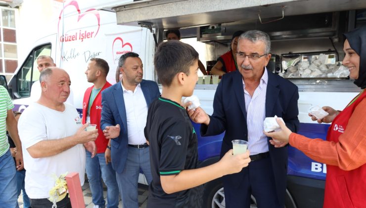 İzmit Belediyesi, Cuma Namazı sonrası  Yenimahalle Merkez Cami Cemaati ile buluştu