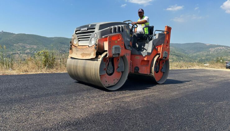 İzmit Belediyesi Parlar Sokağı yeniledi