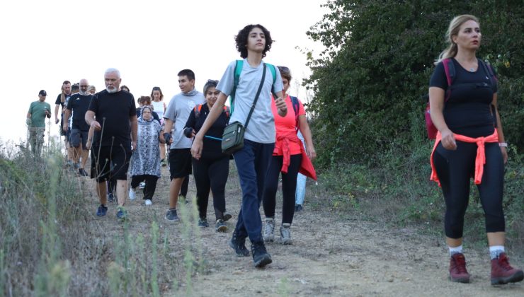 İzmitler, zafer coşkusunu doğa yürüyüşü ile yaşadı