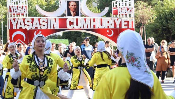 İzmit’te üç ülkenin halk danslarıyla unutulmaz bir gösteri