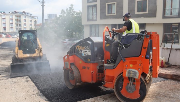 İzmit Belediyesi Orhan Mahallesinde asfalt çalışmalarına başladı