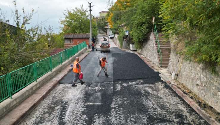 İzmit Belediyesi Koçal Sokak’ta  ulaşım konforunu arttırıyor