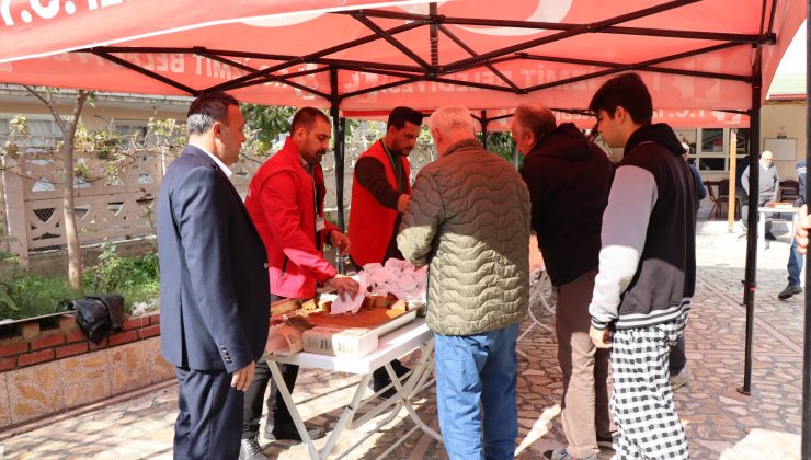 İzmit Belediyesinden Bekirdere Bahar Camii’nde cuma ziyareti