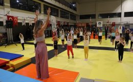 Nefes Al İzmit Çocuk Yogası etkinliğinde miniklerin özgüven gelişimi desteklendi