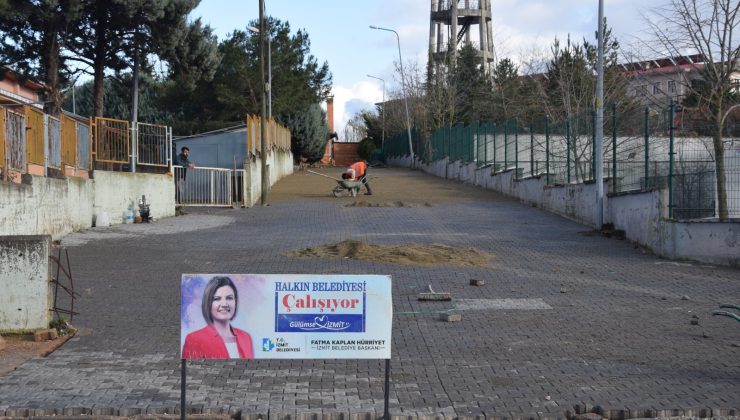 İzmit Belediyesinden Ayazma Mahallesi’ne yeni parke yol