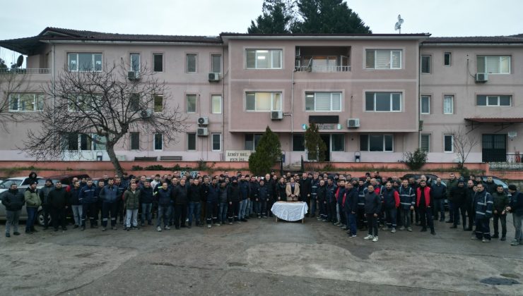 İzmit Belediyesi Fen İşleri Müdürlüğü’nde yeni yıl buluşması