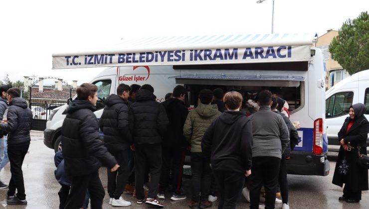 İzmit Belediyesi, Malta Mahallesi Merkez Camii cemaati ile buluştu