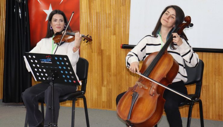 İzmit Belediyesi ‘Gülümseyen Çocuklarla Müzik Etkinlikleri’ Akmeşe’de devam etti