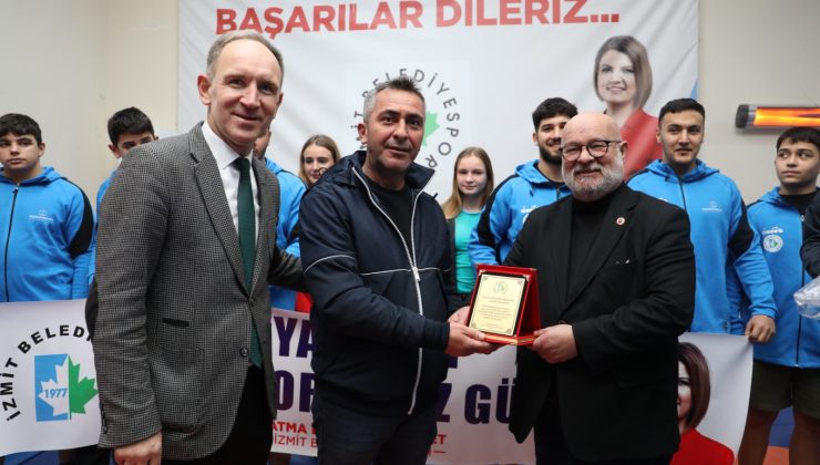 İzmit Belediyespor Güreş Okulu eğitimlerine başladı