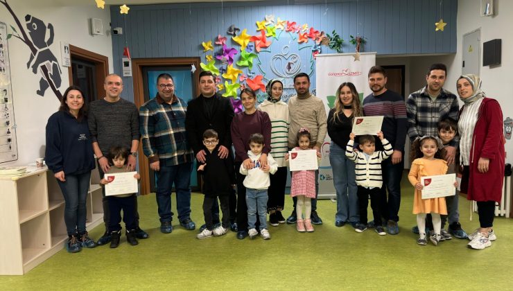 Eğitimini tamamlayan babalara ‘Baba Destek Programı’ sertifikaları teslim edildi