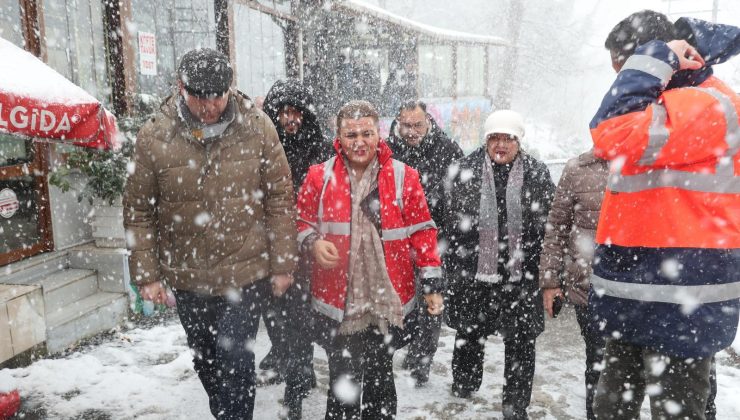 Başkan Hürriyet, karla mücadele inceleme çalışmalarına Orhan Mahallesi’nde devam etti