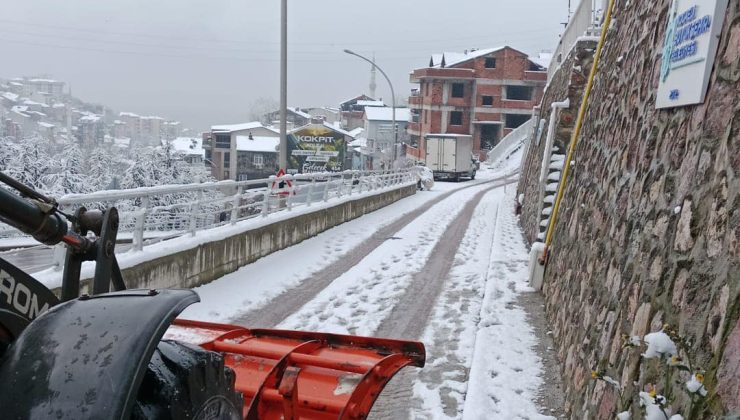 İzmit Belediyesi karla mücadelede seferberlik başlattı